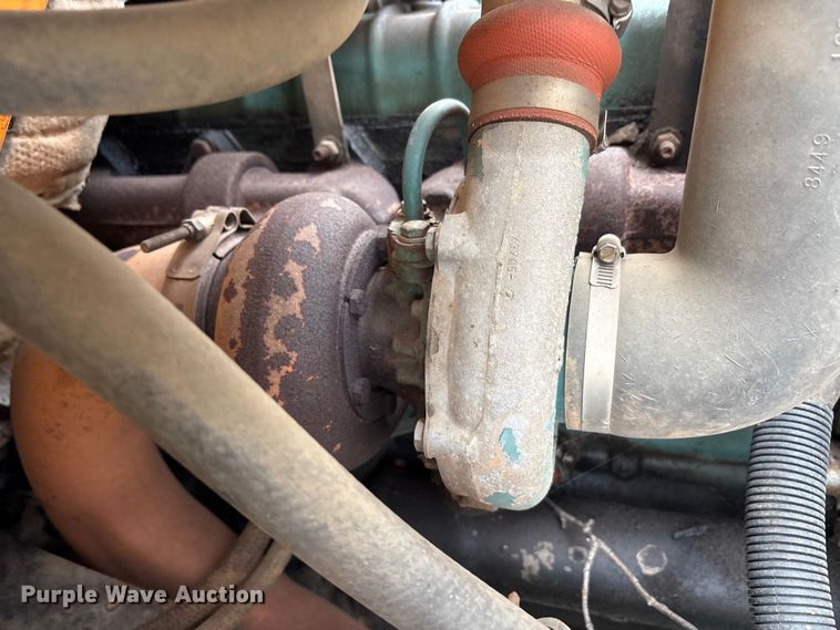 image for item EA7904 1992 International 4700 dump truck