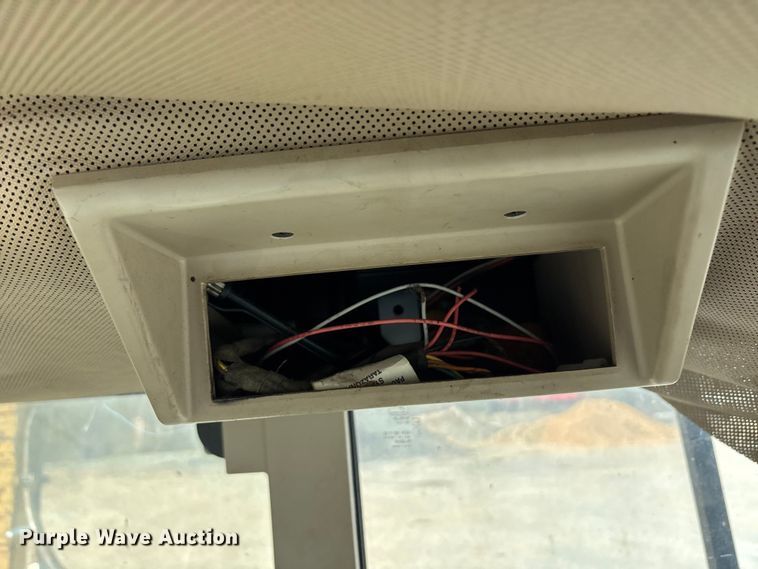 image for item EA7905 John Deere 6405 tractor