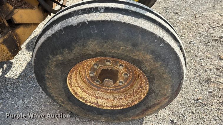 image for item EA7905 John Deere 6405 tractor