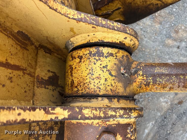 image for item EA7906 1986 Caterpillar 963 track loader