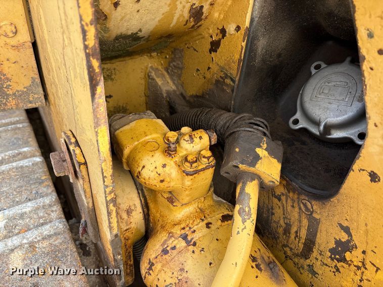 image for item EA7906 1986 Caterpillar 963 track loader