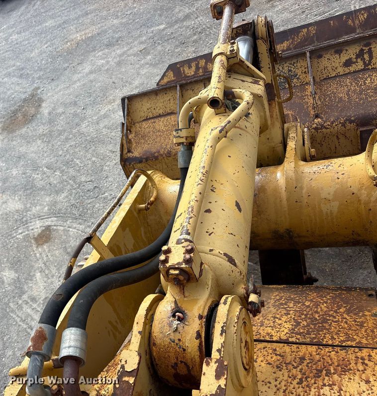 image for item EA7906 1986 Caterpillar 963 track loader