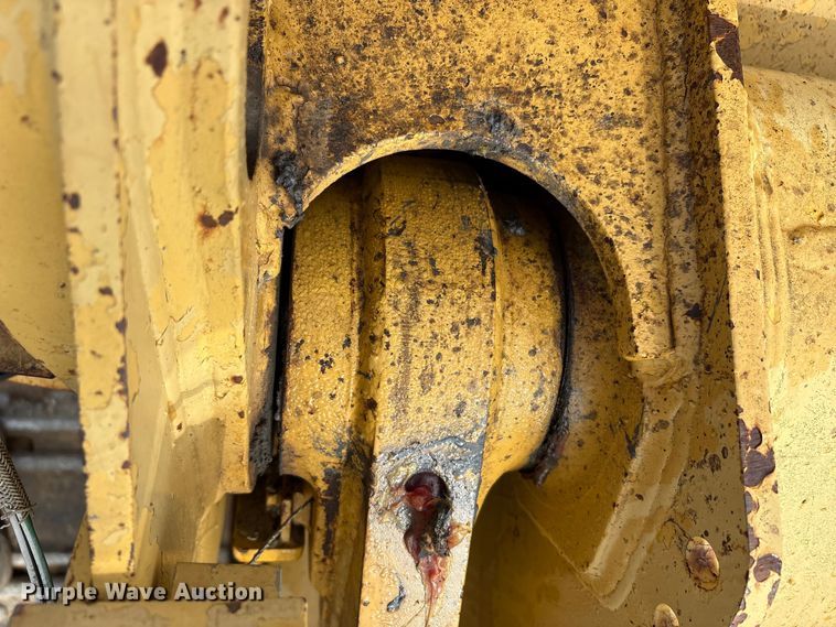 image for item EA7906 1986 Caterpillar 963 track loader