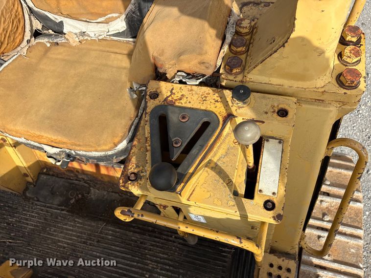 image for item EA7906 1986 Caterpillar 963 track loader