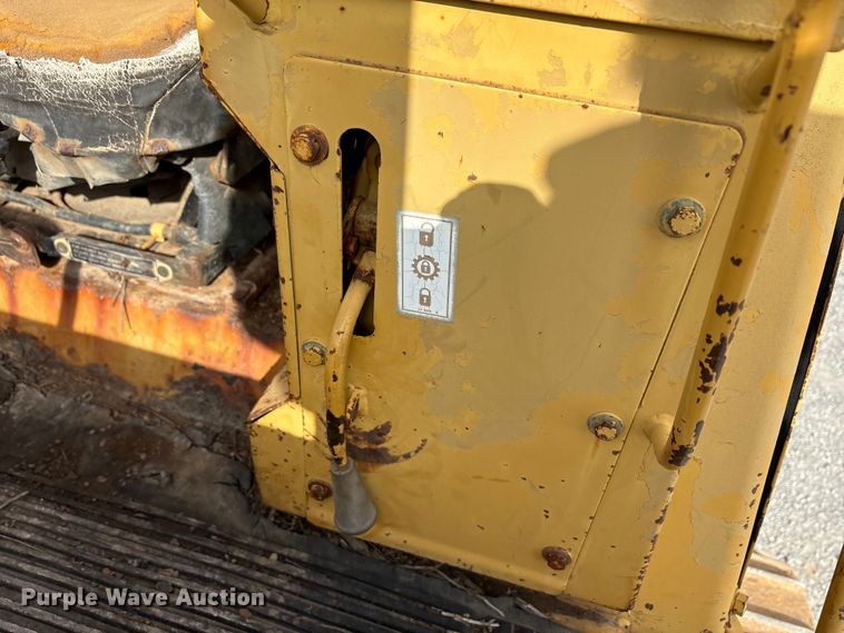 image for item EA7906 1986 Caterpillar 963 track loader