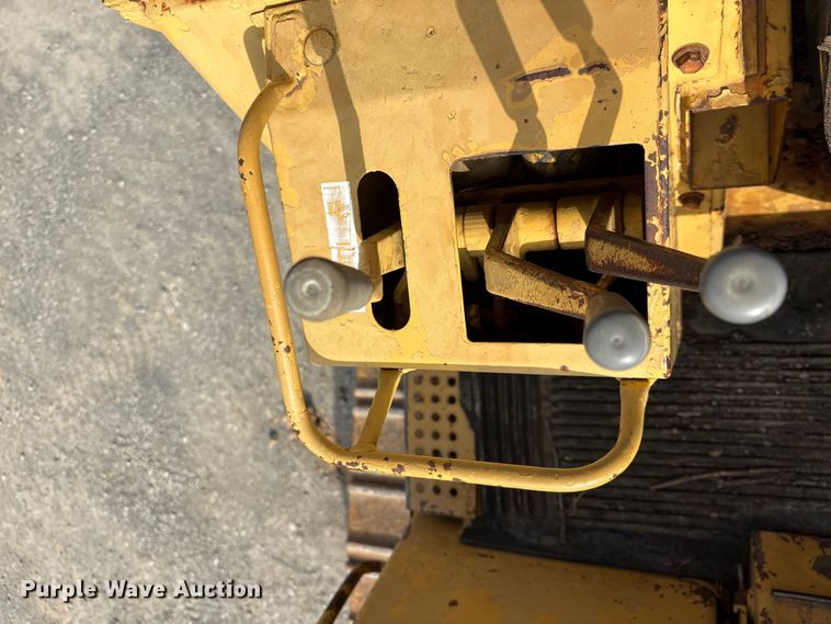 image for item EA7906 1986 Caterpillar 963 track loader
