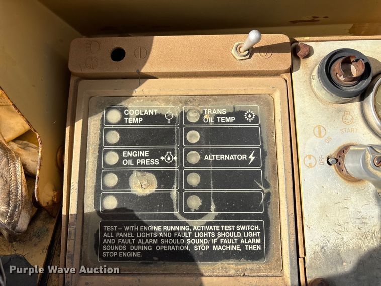 image for item EA7906 1986 Caterpillar 963 track loader