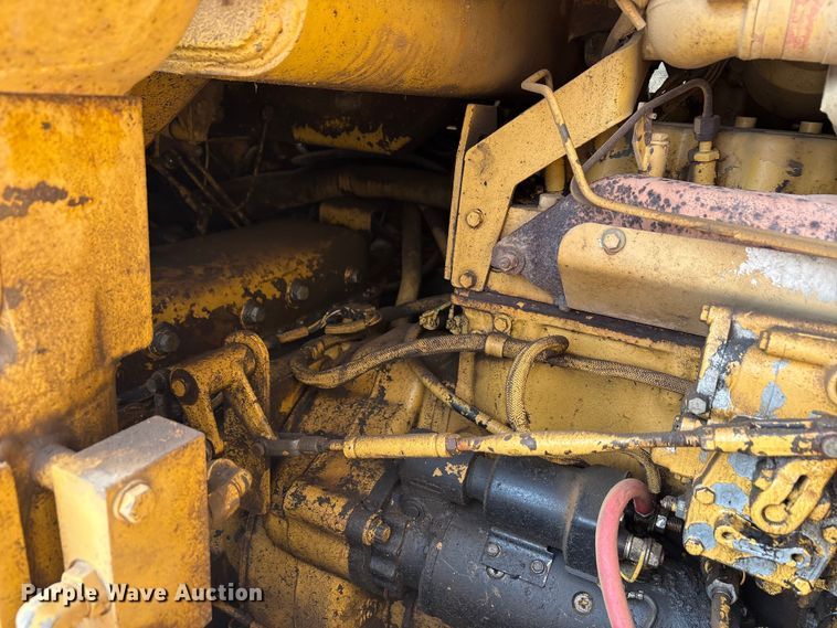 image for item EA7906 1986 Caterpillar 963 track loader
