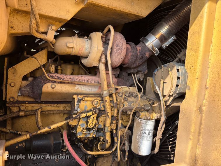 image for item EA7906 1986 Caterpillar 963 track loader