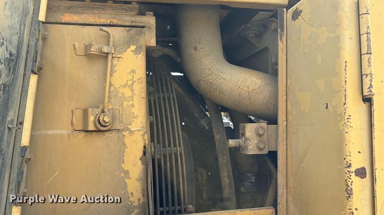 image for item EA7906 1986 Caterpillar 963 track loader