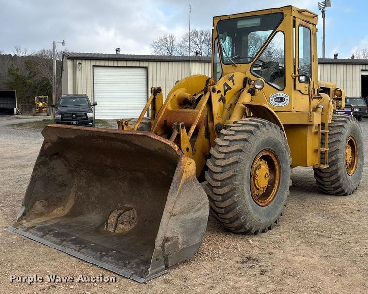 image for item EA7908 1973 Caterpillar 950 wheel loader