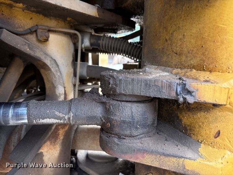 image for item EA7908 1973 Caterpillar 950 wheel loader