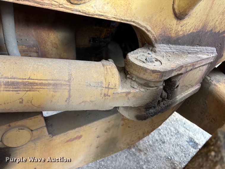 image for item EA7908 1973 Caterpillar 950 wheel loader