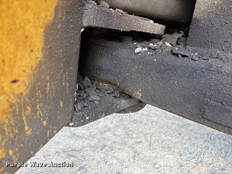 image for item EA7908 1973 Caterpillar 950 wheel loader