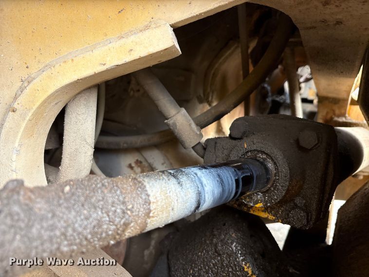 image for item EA7908 1973 Caterpillar 950 wheel loader