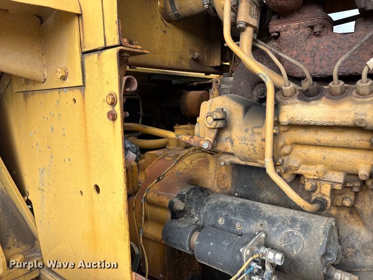 image for item EA7908 1973 Caterpillar 950 wheel loader