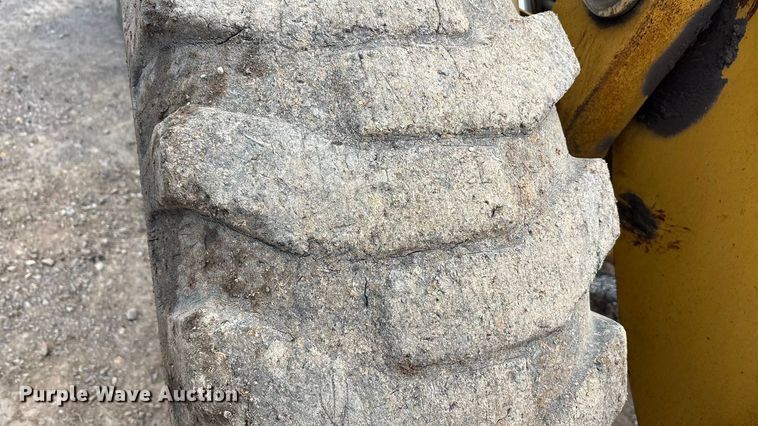 image for item EA7908 1973 Caterpillar 950 wheel loader