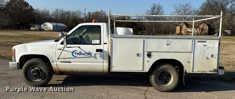 image for item EC4496 1995 Chevrolet C3500 utility bed pickup truck