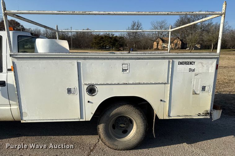 image for item EC4496 1995 Chevrolet C3500 utility bed pickup truck