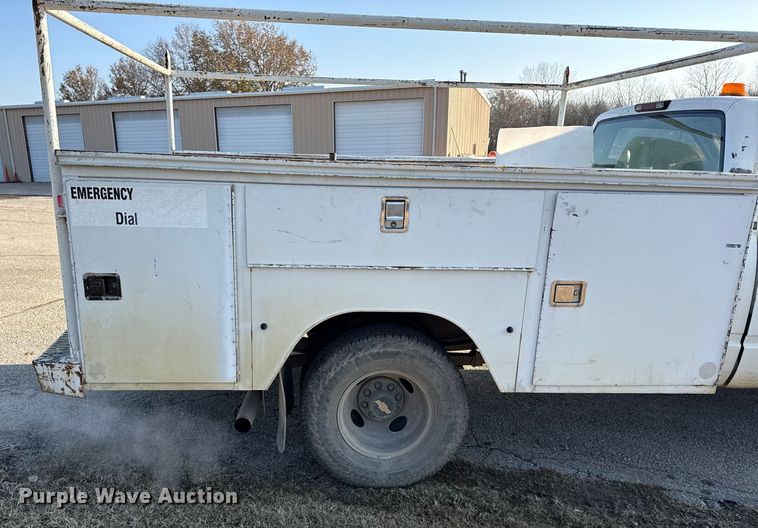 image for item EC4496 1995 Chevrolet C3500 utility bed pickup truck