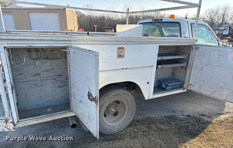 image for item EC4496 1995 Chevrolet C3500 utility bed pickup truck