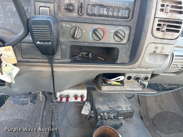 image for item EC4496 1995 Chevrolet C3500 utility bed pickup truck