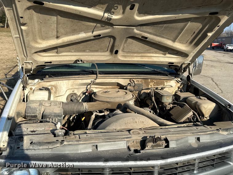 image for item EC4496 1995 Chevrolet C3500 utility bed pickup truck