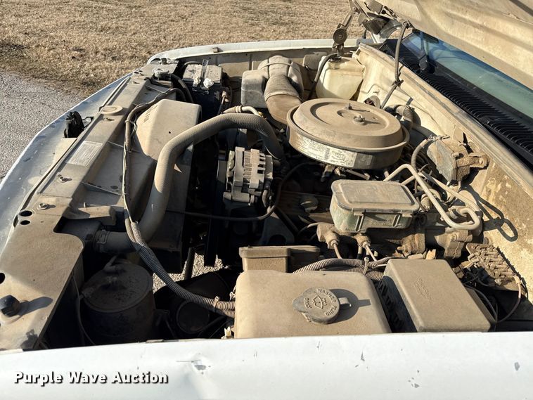 image for item EC4496 1995 Chevrolet C3500 utility bed pickup truck