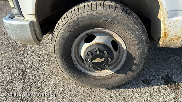 image for item EC4496 1995 Chevrolet C3500 utility bed pickup truck