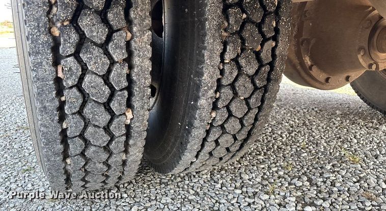 image for item ED2239 2001 Blue Bird All American school bus