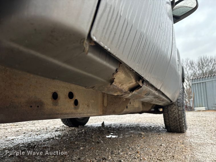 image for item ED2466 2013 Chevrolet Silverado 1500 Ext. Cab pickup truck