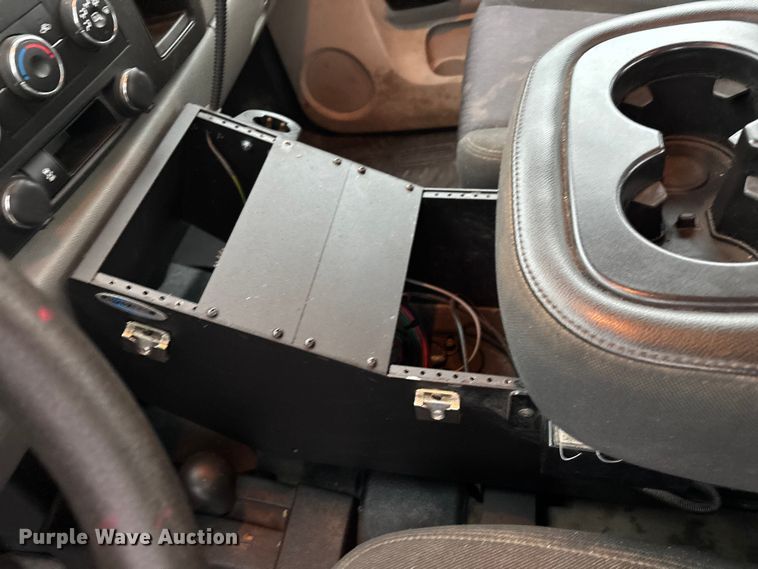 image for item ED2466 2013 Chevrolet Silverado 1500 Ext. Cab pickup truck