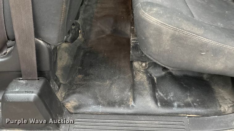 image for item ED2466 2013 Chevrolet Silverado 1500 Ext. Cab pickup truck