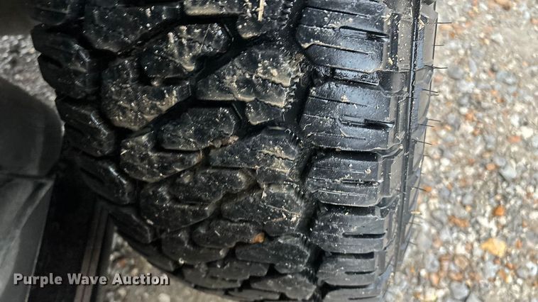 image for item ED2466 2013 Chevrolet Silverado 1500 Ext. Cab pickup truck