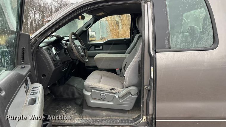 image for item ED2467 2014 Ford F150 Ext. Cab pickup truck