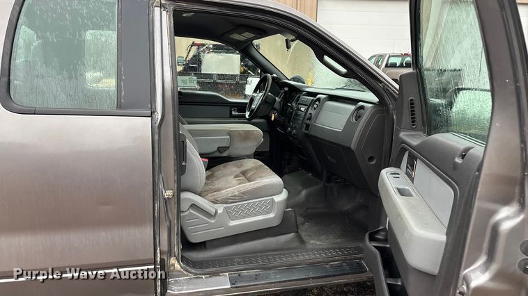 image for item ED2467 2014 Ford F150 Ext. Cab pickup truck