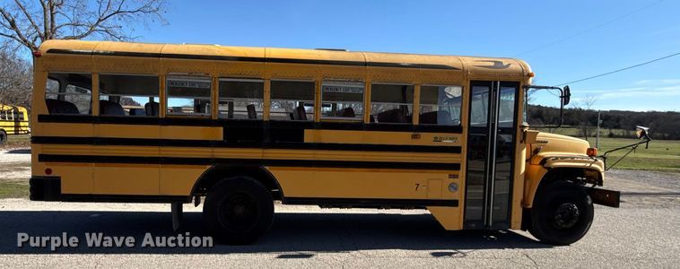 image for item EN0112 2001 Bluebird  bus