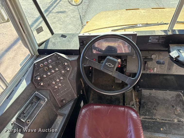 image for item EN0112 2001 Bluebird  bus