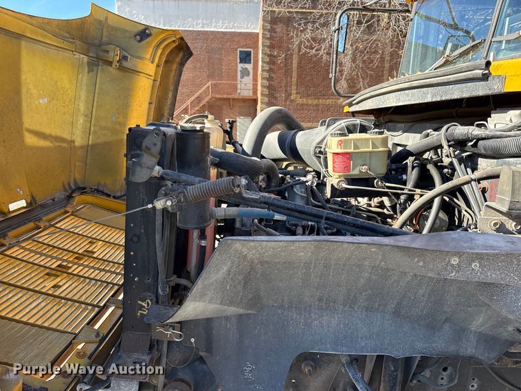 image for item EN0112 2001 Bluebird  bus