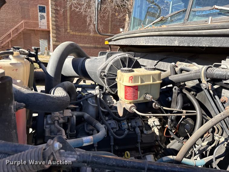 image for item EN0112 2001 Bluebird  bus