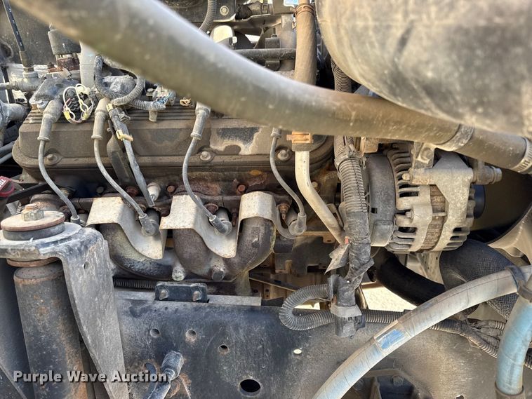 image for item EN0112 2001 Bluebird  bus