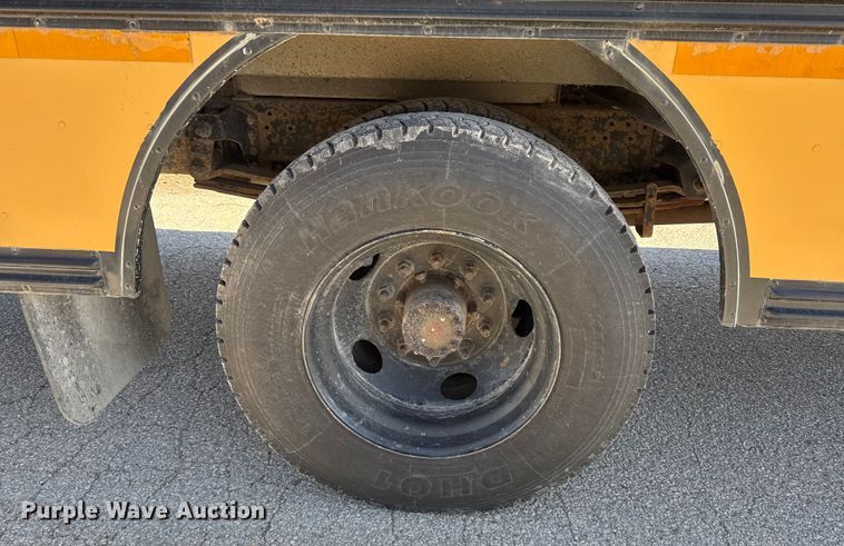 image for item EN0112 2001 Bluebird  bus