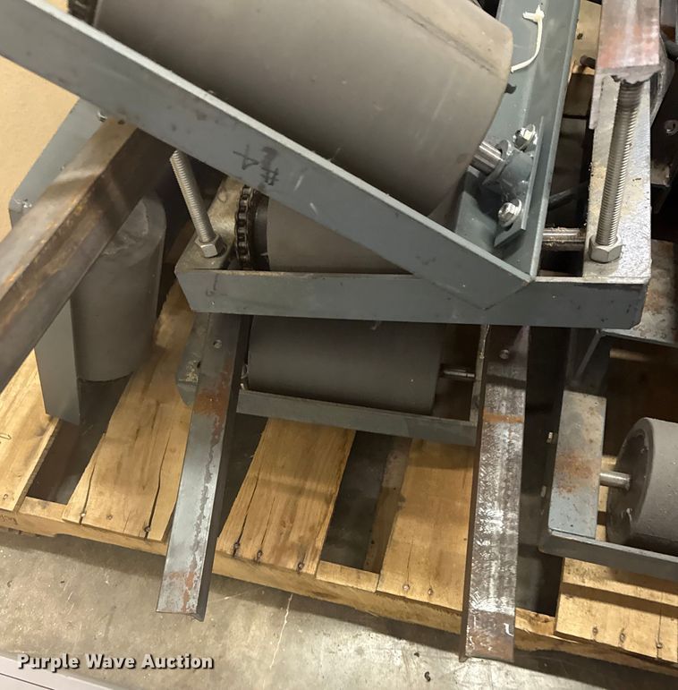 image for item EN0211 (7) bleacher drive motors