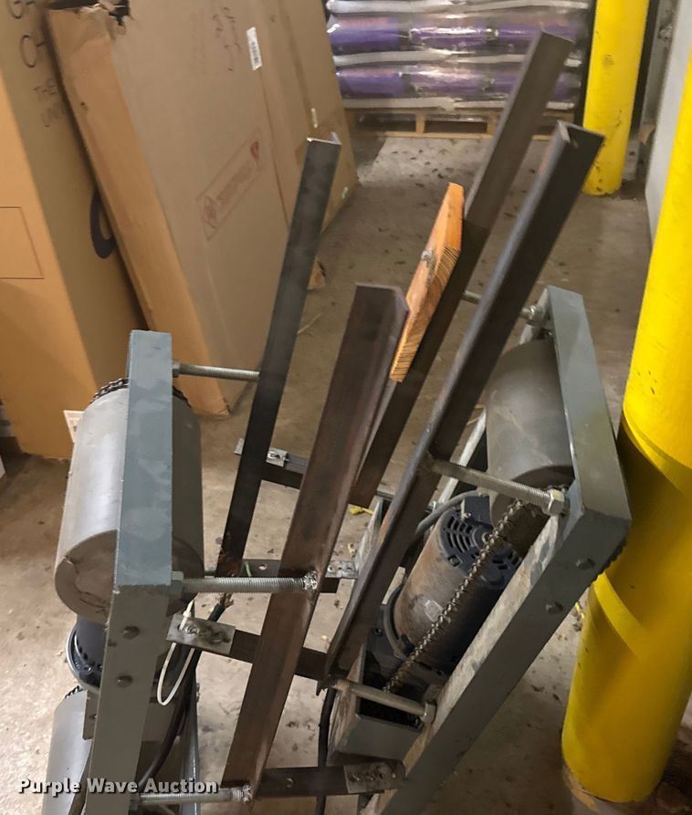 image for item EN0211 (7) bleacher drive motors