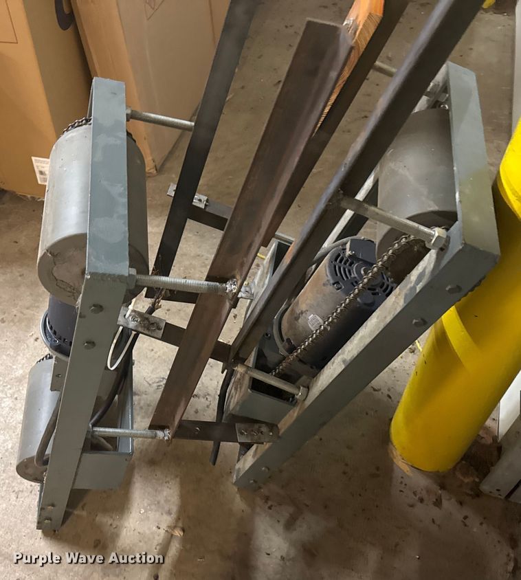 image for item EN0211 (7) bleacher drive motors