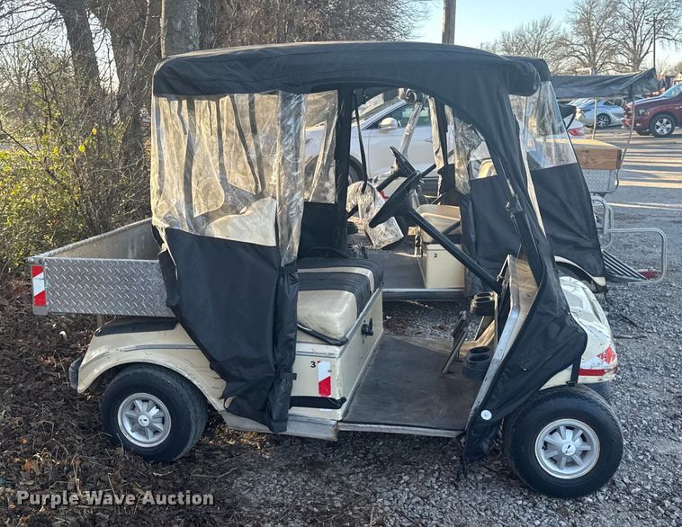 image for item EN0499 (3) Clubcar golf carts