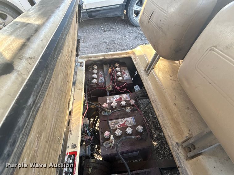 image for item EN0499 (3) Clubcar golf carts