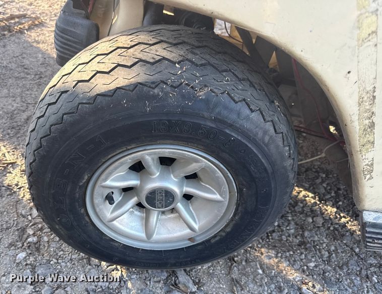 image for item EN0499 (3) Clubcar golf carts