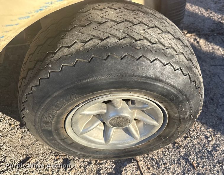 image for item EN0499 (3) Clubcar golf carts