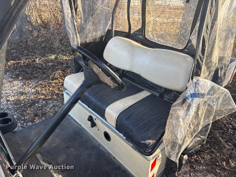 image for item EN0499 (3) Clubcar golf carts